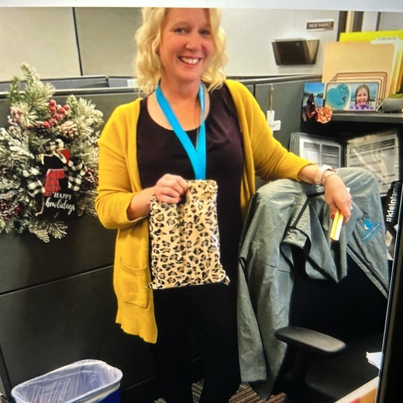 PLEASE, FOLLOW @SCENT_UNLEASHED TO BE NOTIFIED WHEN I HOST MY NEXT CANDLE SHOW! - Picture 6 of 14